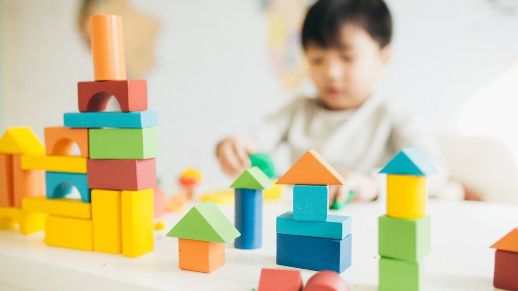 Sinais de Autismo em Adultos 10 Pistas | TEA Descubra sinais de autismo em adultos e como reconhecê-los